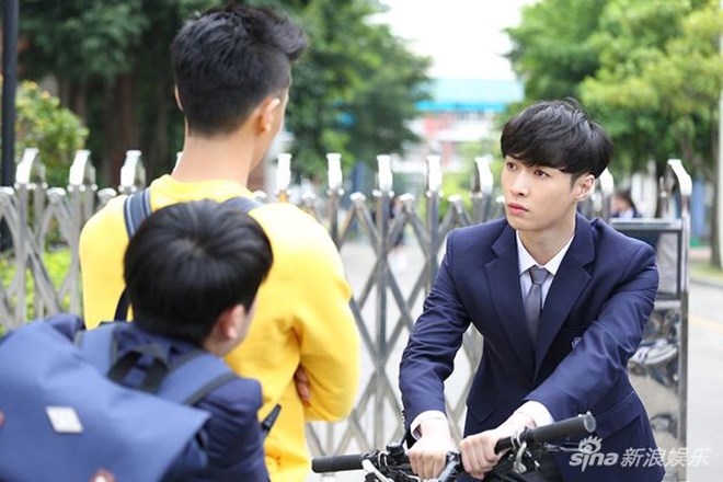 http://2sao.vietnamnetjsc.vn/images/2017/04/25/15/19/truongnghehungcauhondaitacchien01a.jpg