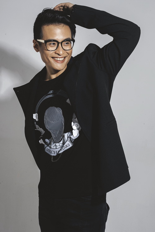 Đâu chỉ có dậy thì, chỉ cần giảm cân thôi cũng đủ khiến những ngôi sao này lột xác ngoạn mục!