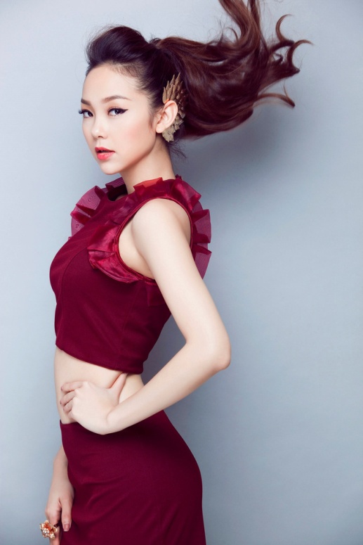 Đâu chỉ có dậy thì, chỉ cần giảm cân thôi cũng đủ khiến những ngôi sao này lột xác ngoạn mục!